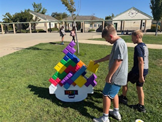 outdoor tetris in action 